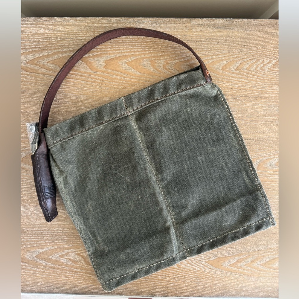 Orox Leather Co. Waxed Canvas Double Bottle Wine Caddy with Wine Key Olive Green - Picture 9 of 13